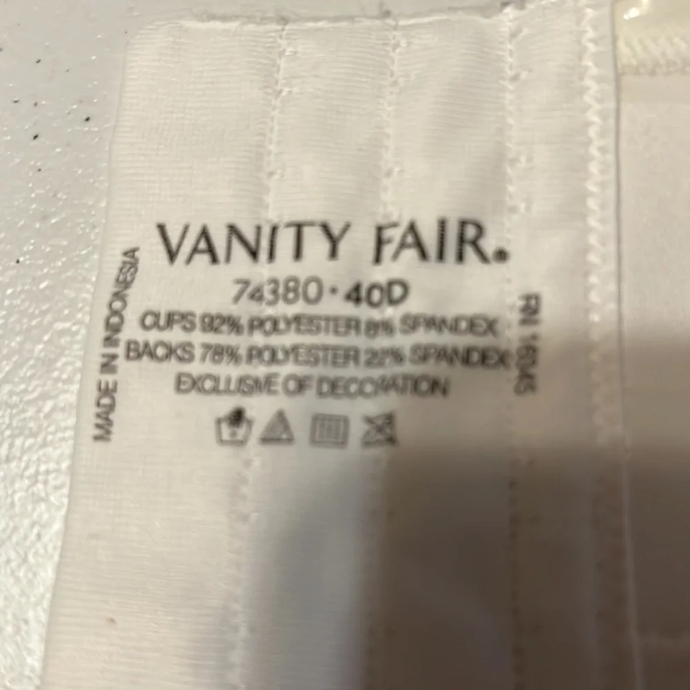 Vanity Fair strapless underwire bra,(new)size 40D